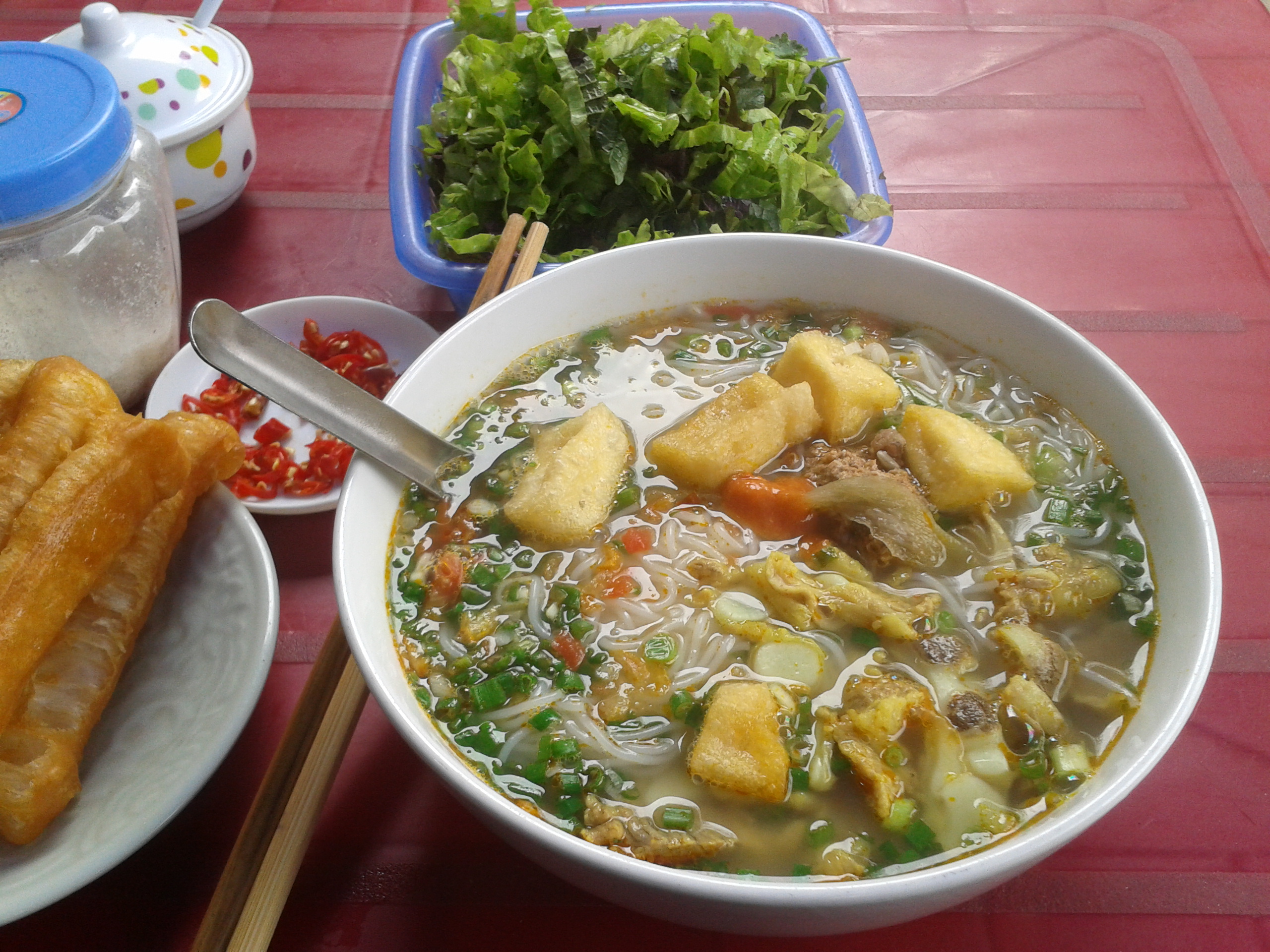 Bún Riêu Cua + Sườn Sụn.